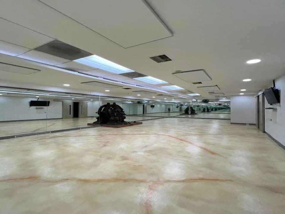 The Hot Room, foto 2